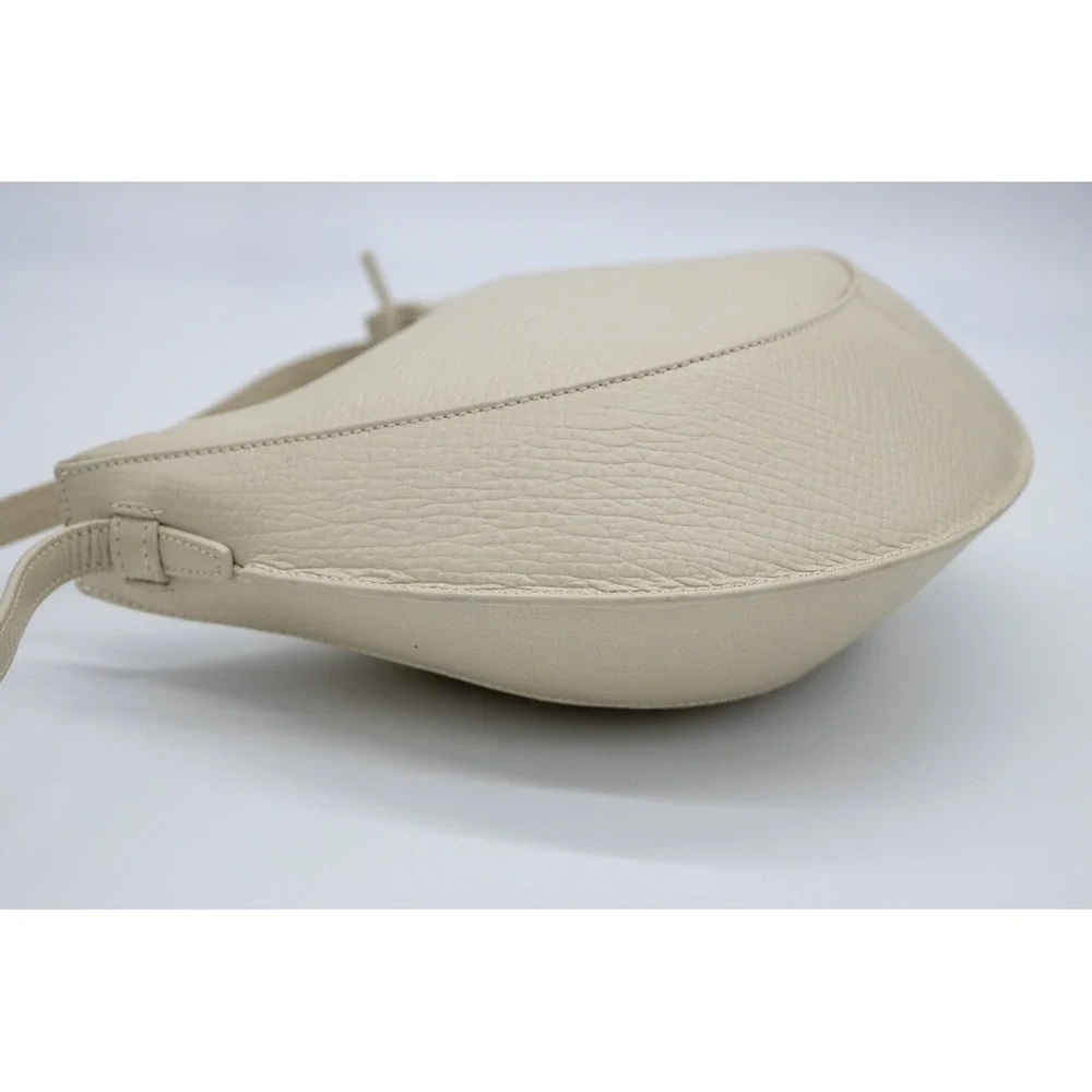Loewe‎ Vintage Crescent Shoulder Bag Cream Textured Leather Hobo